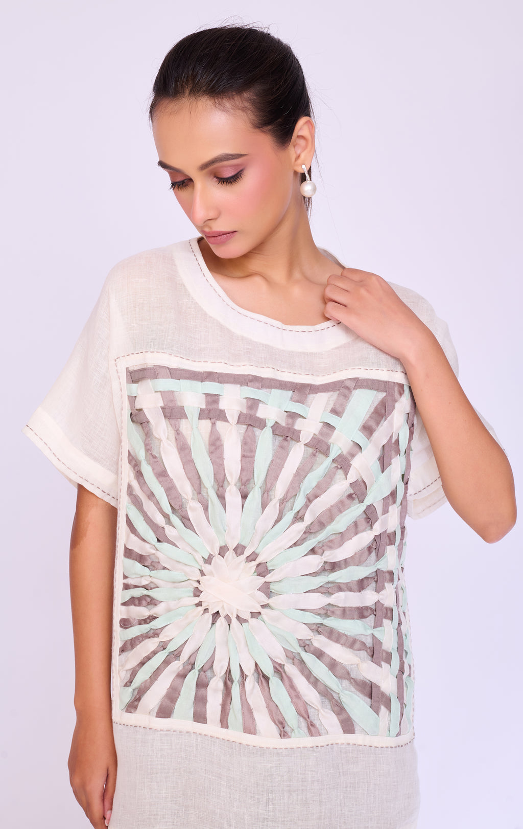 3D Starburst Appliqué Ivory Tunic