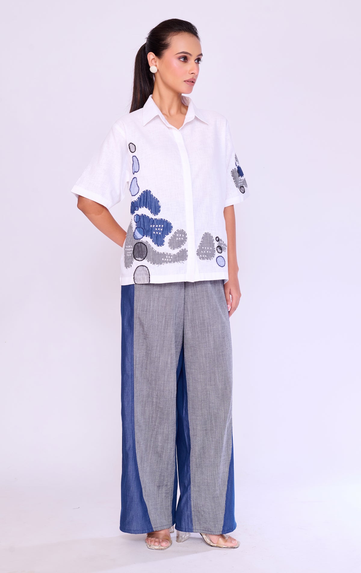 Pebble Appliqué White Shirt