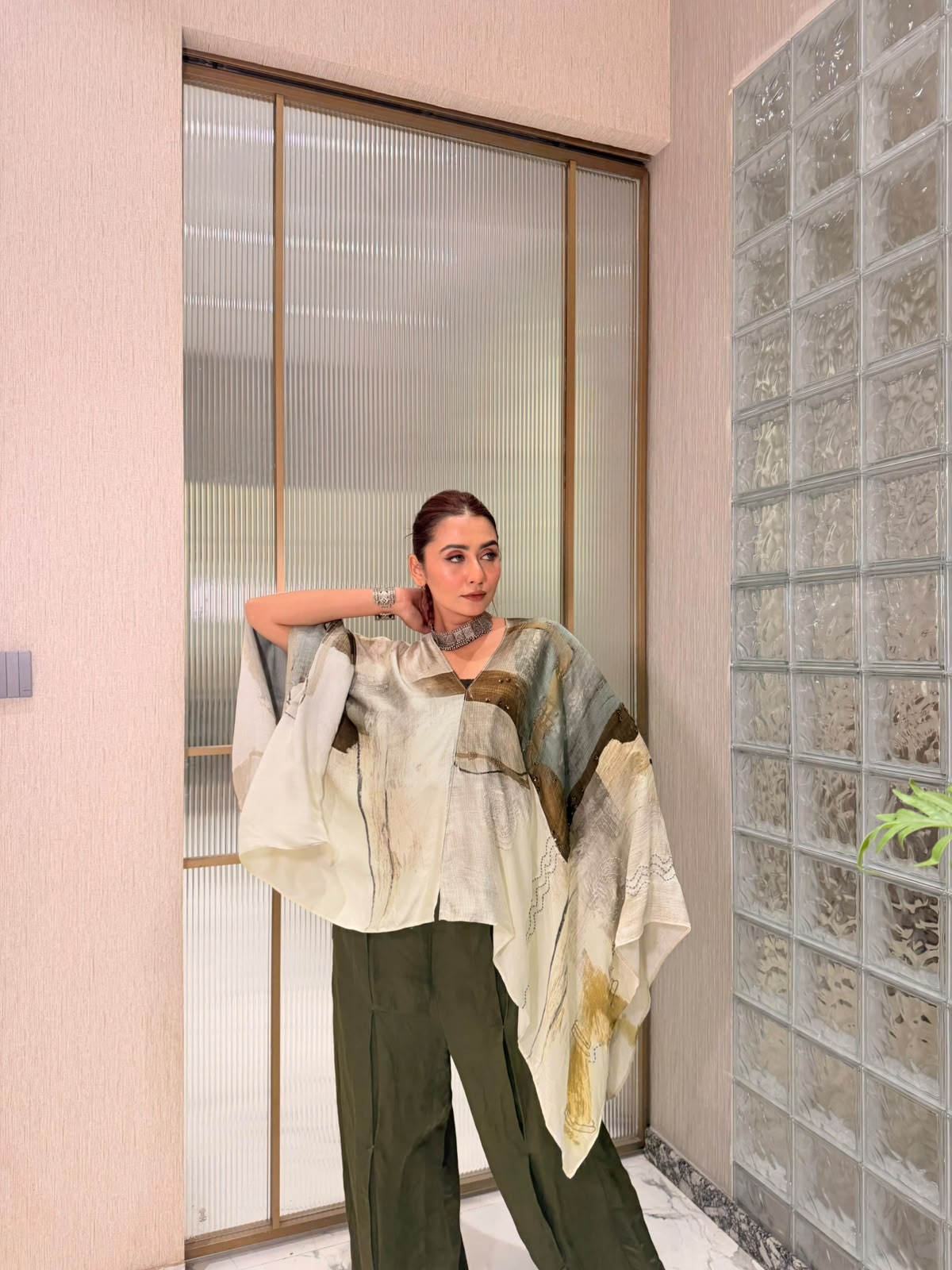Neutral Brushstroke Kaftan Top & Pleated Trouser Set